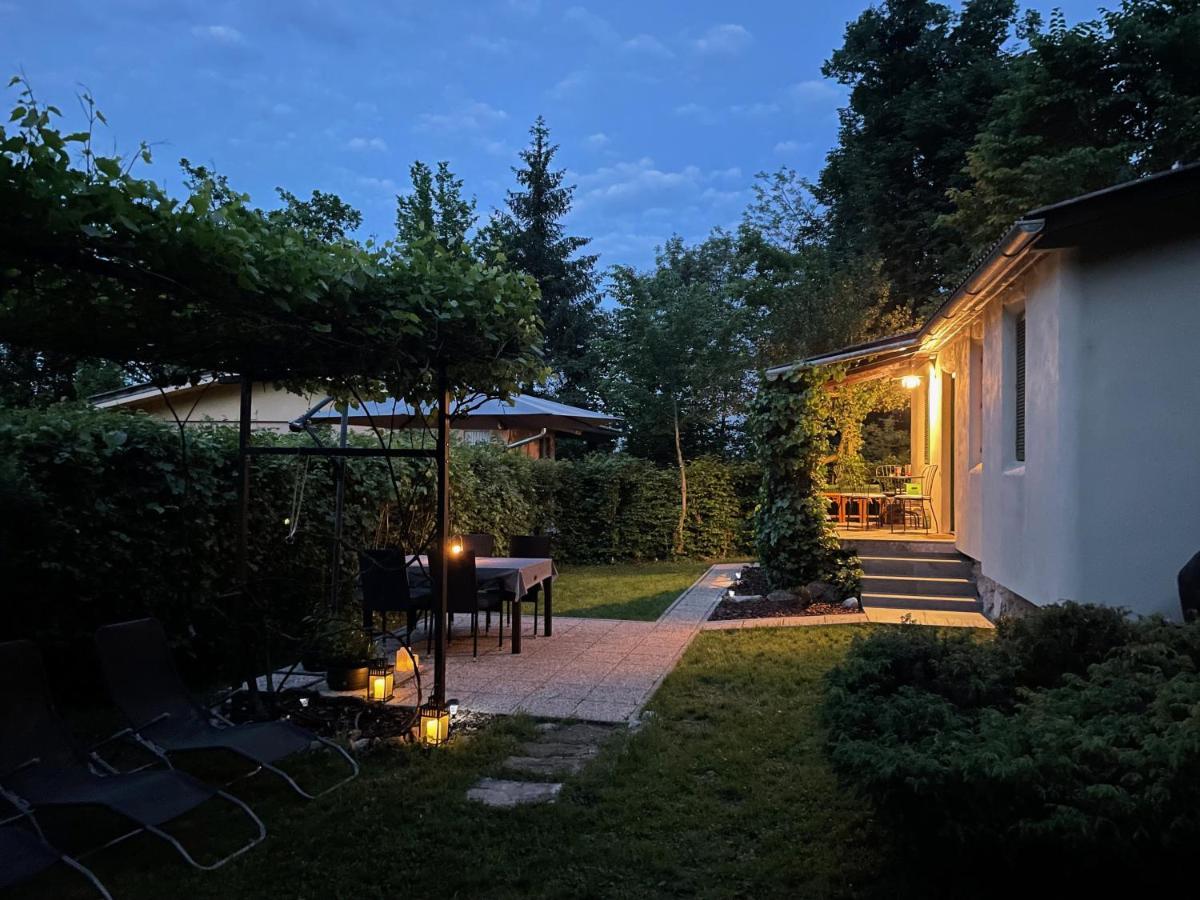 Vila Mika'S Garden Bled Exteriér fotografie